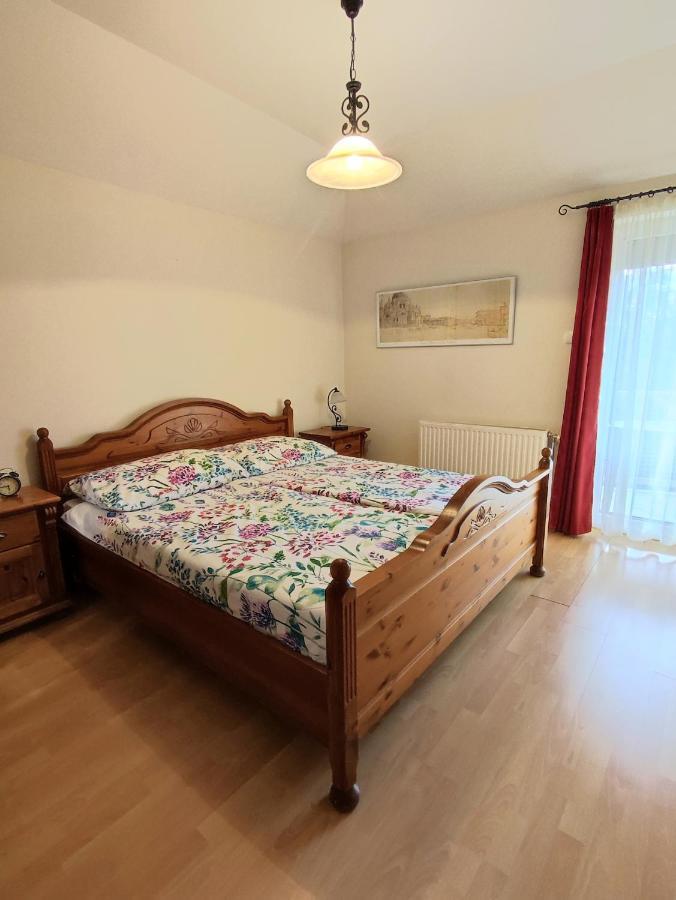 Arnyas Apartmanhaz Balatonlelle Eksteriør bilde