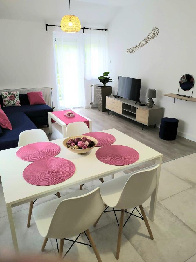 Arnyas Apartmanhaz Balatonlelle Eksteriør bilde